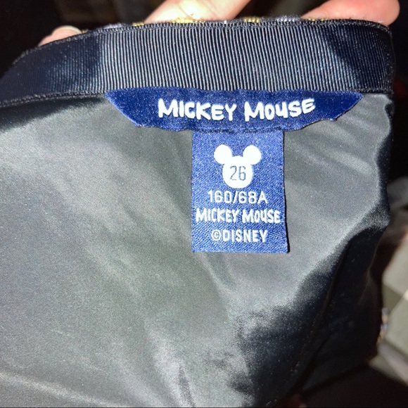 Adorable Yellow & black plaid skirt - Picture 4 of 4